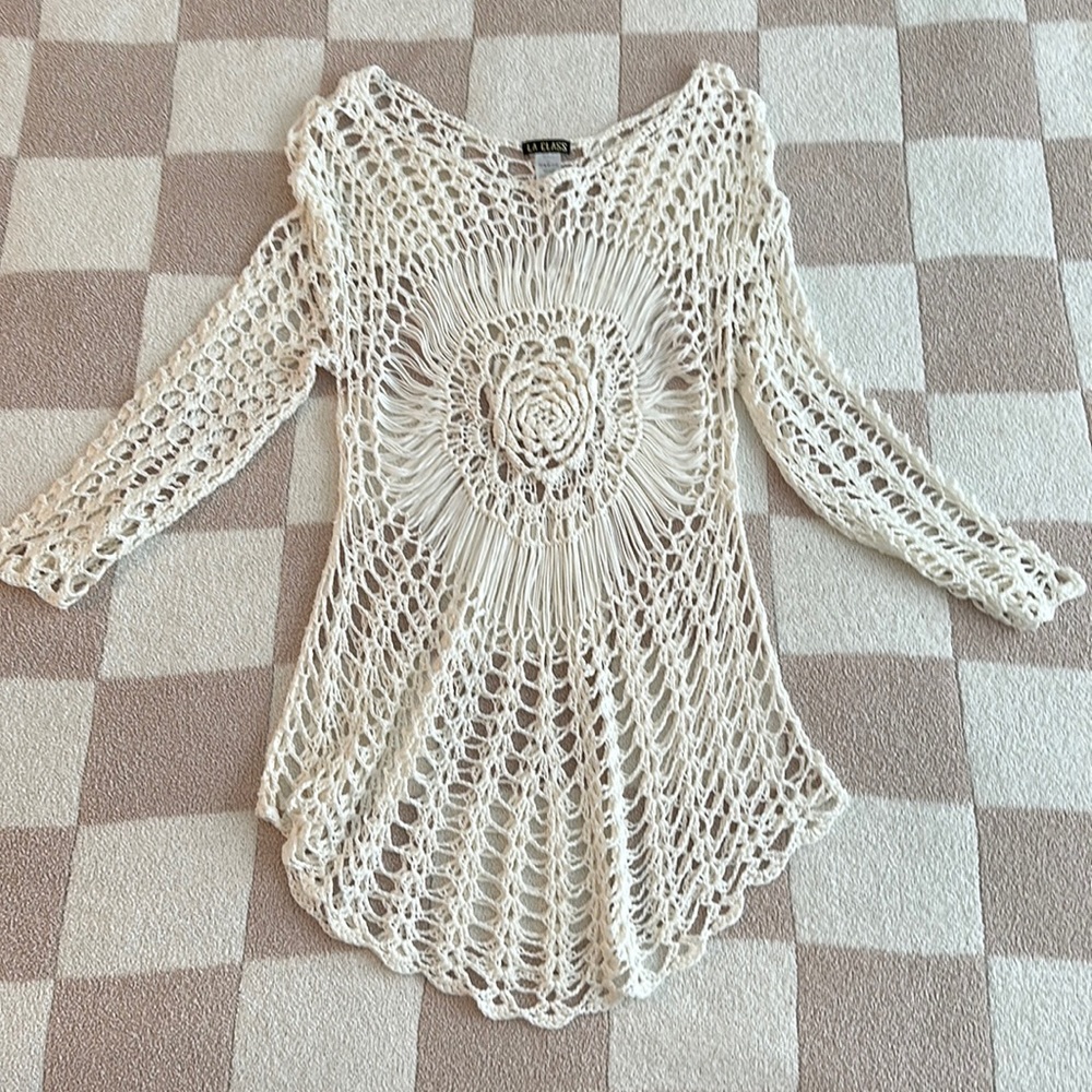 Beach cover up size S/M white NEVER WORN